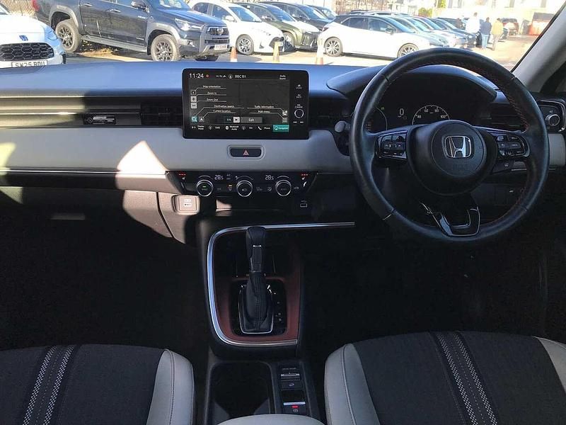 Used Honda HR-V Advance 131 HP (96 kW) 2023 White SUV