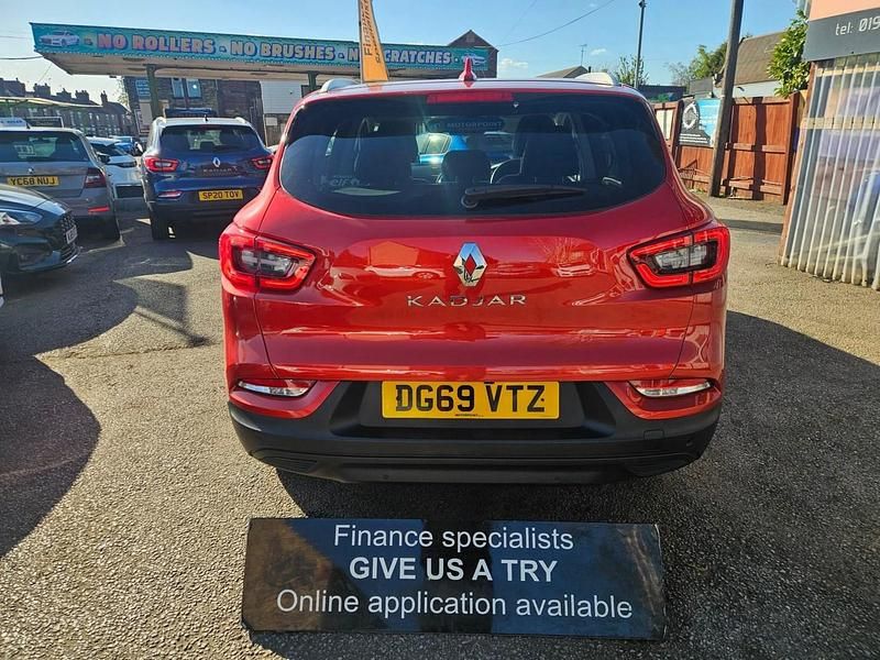 Usado Renault Kadjar Iconic 140 HP (102 kW) 2019 Vermelho SUV