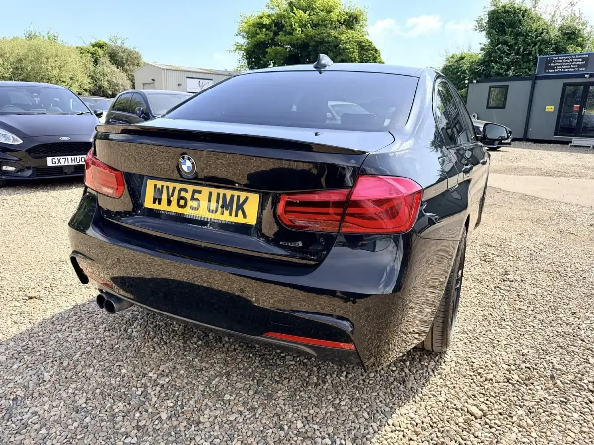 Begagnad BMW 335 M Sport 2015 Svart Sedan