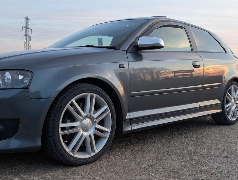 Used Audi A3 200 HP (147 kW) 2006 Grey Hatchback