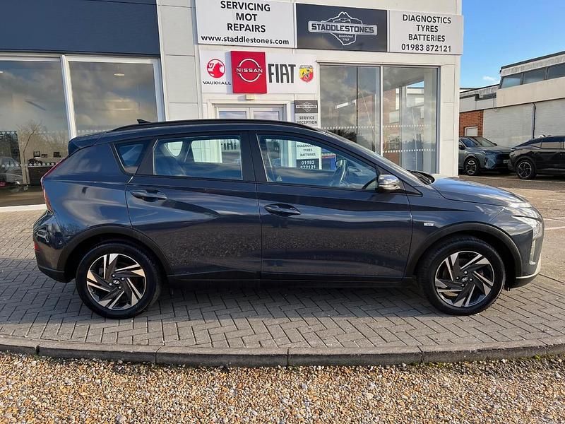 Used Hyundai Bayon SE 99 HP (72 kW) 2022 Grey SUV