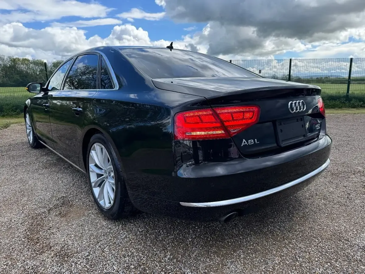 Used Audi A8 372 HP (273 kW) 2011 Black Sedan
