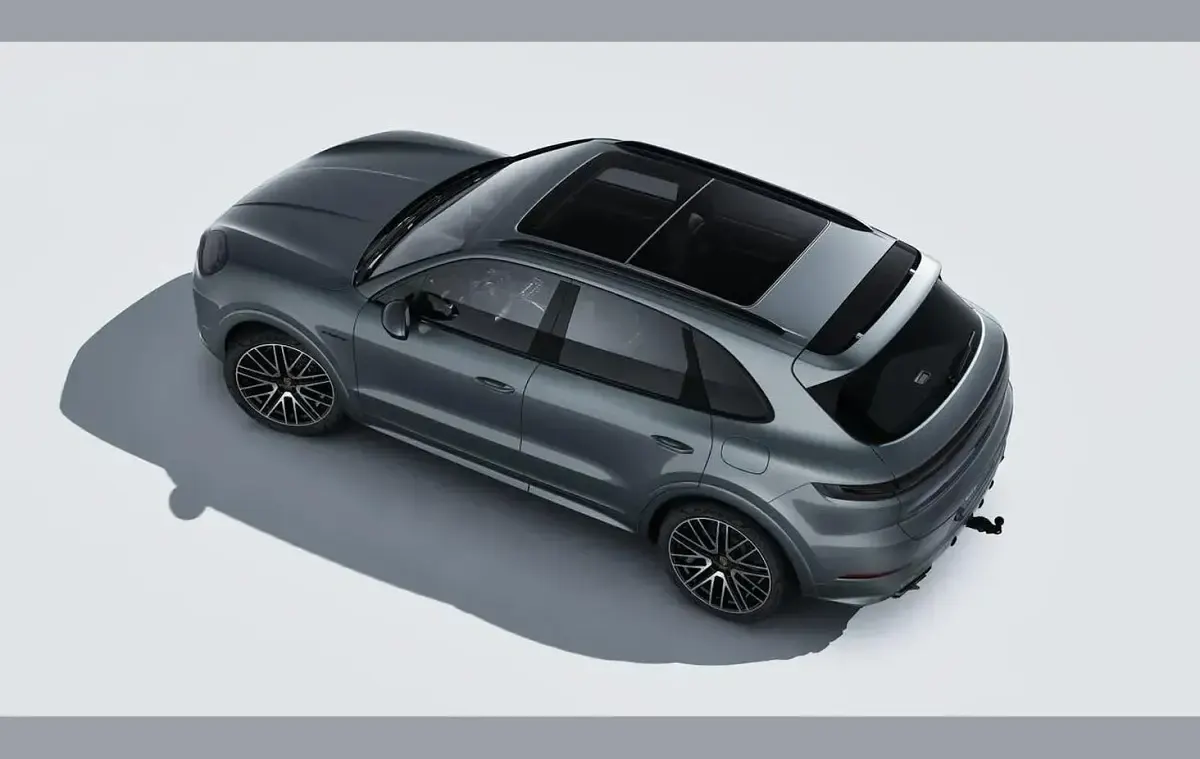 Used Porsche Cayenne E-Hybrid 464 HP (341 kW) 2024 Grey SUV