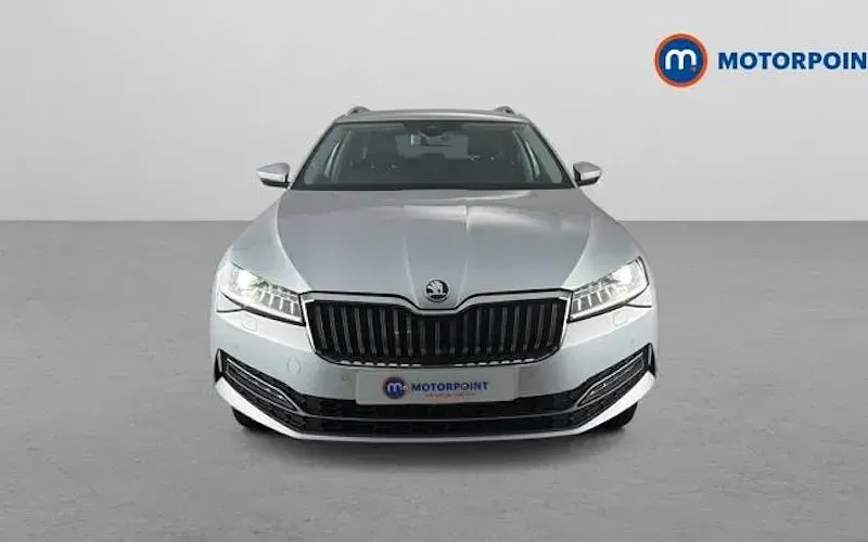 Used Skoda Superb SE L 190 HP (139 kW) 2023 Silver Estate