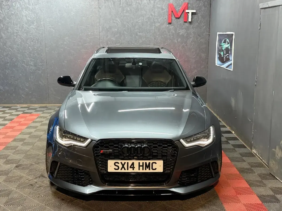 Begagnad Audi RS6 Performance 2014 Grå Kombi