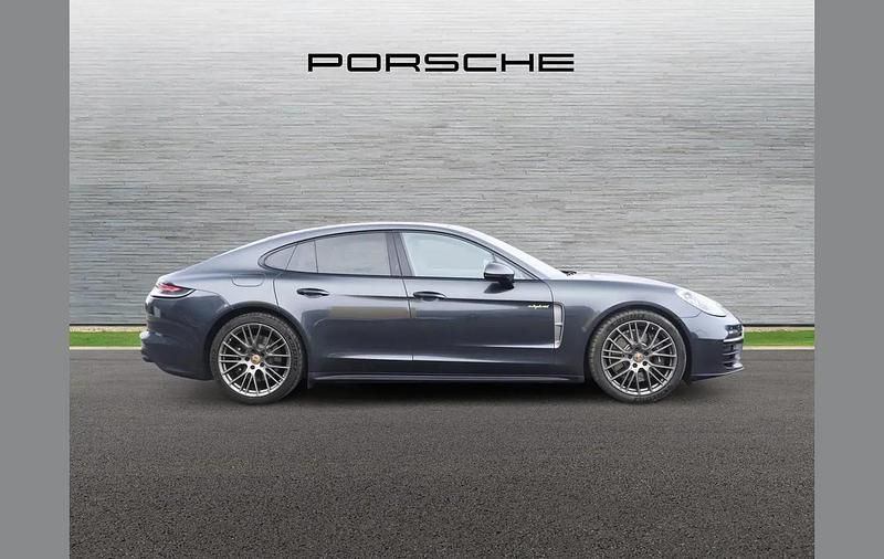 Usado Porsche Panamera Platinum Edition 456 HP (335 kW) 2023 Cinzento Citadino