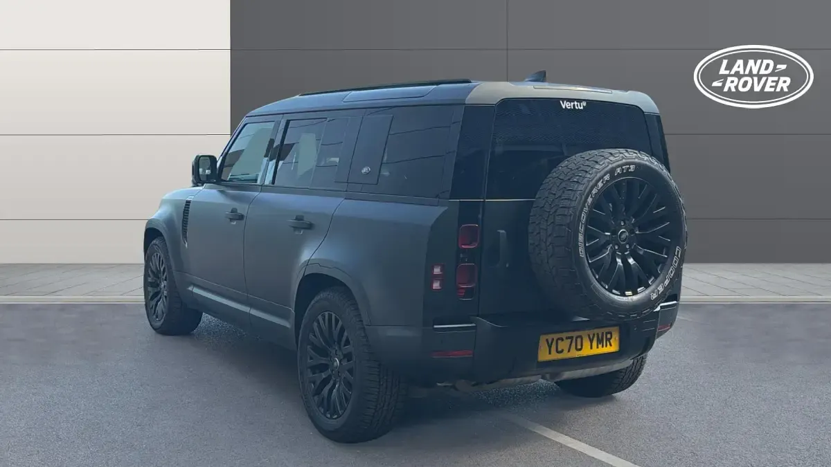 Used Land Rover Defender S 241 HP (177 kW) 2020 Black SUV