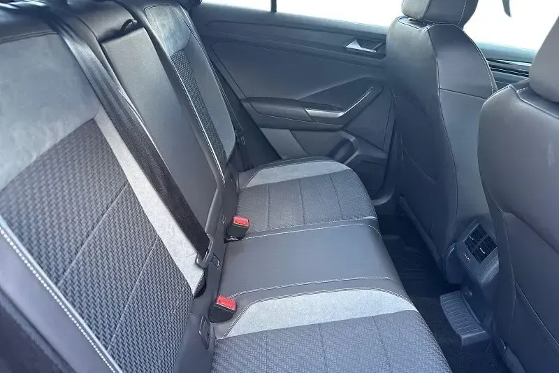 Used VW T-Roc R 300 HP (220 kW) 2019 Blue SUV