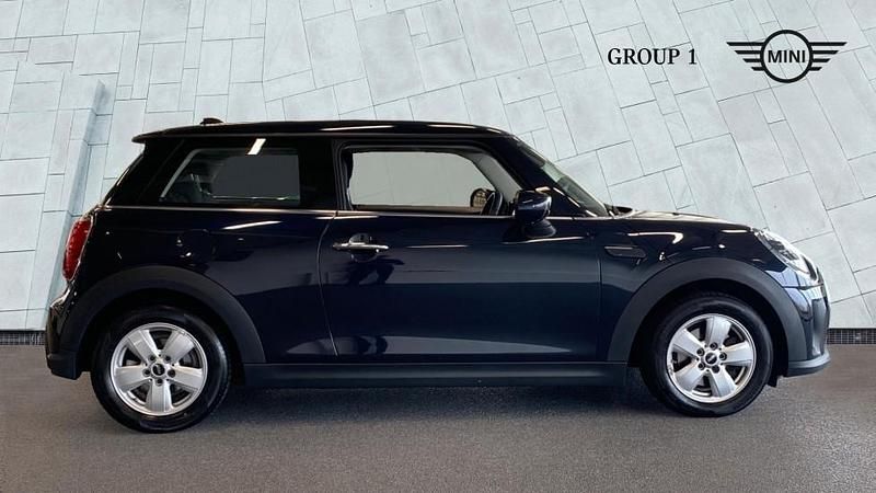 Used Mini Cooper Classic 134 HP (98 kW) 2023 Black Hatchback