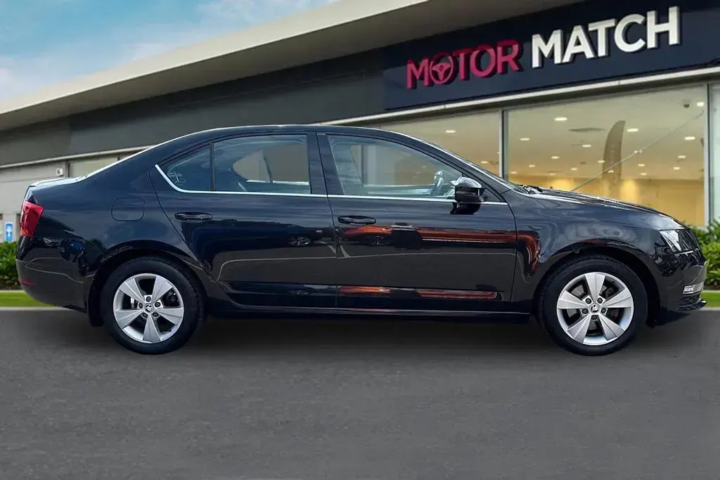 Used Skoda Octavia SE Technology 150 HP (110 kW) 2018 Black Hatchback