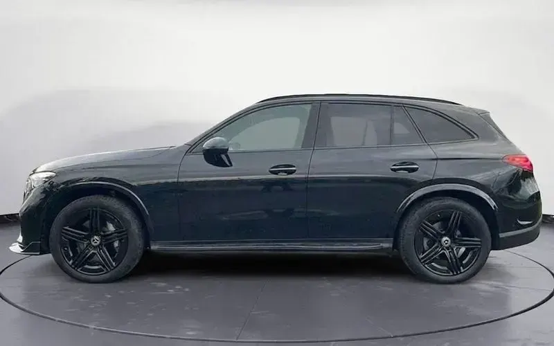 Used Mercedes GLC220 AMG line 197 HP (144 kW) 2023 Black SUV