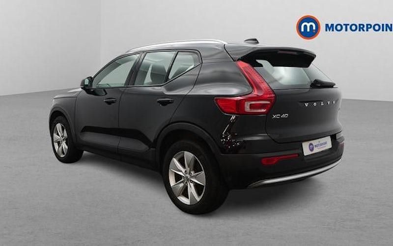 Used Volvo XC40 Core 163 HP (119 kW) 2026 SUV