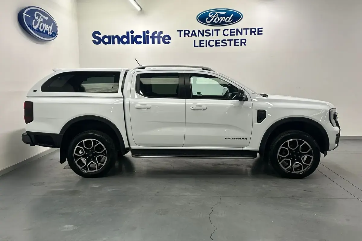Used Ford Ranger Wildtrack 240 HP (176 kW) 2024 White Pickup