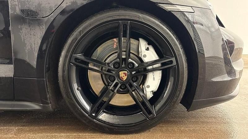 Used Porsche Taycan 350 kW (476 HP) 2021 Black Sedan