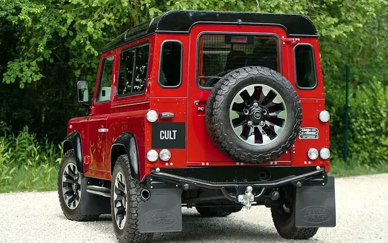 Used Land Rover Defender 124 HP (91 kW) 2015 Estate