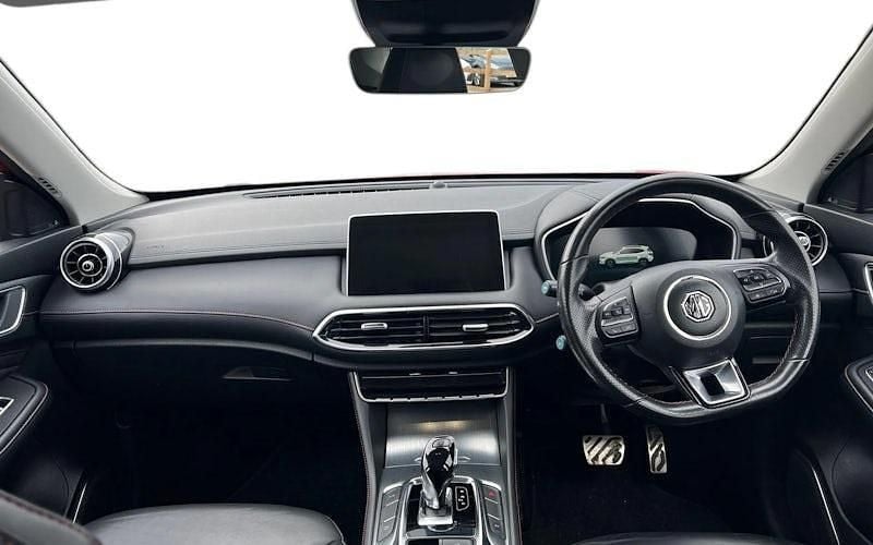 Used MG HS Exclusive 258 HP (189 kW) 2022 Red SUV