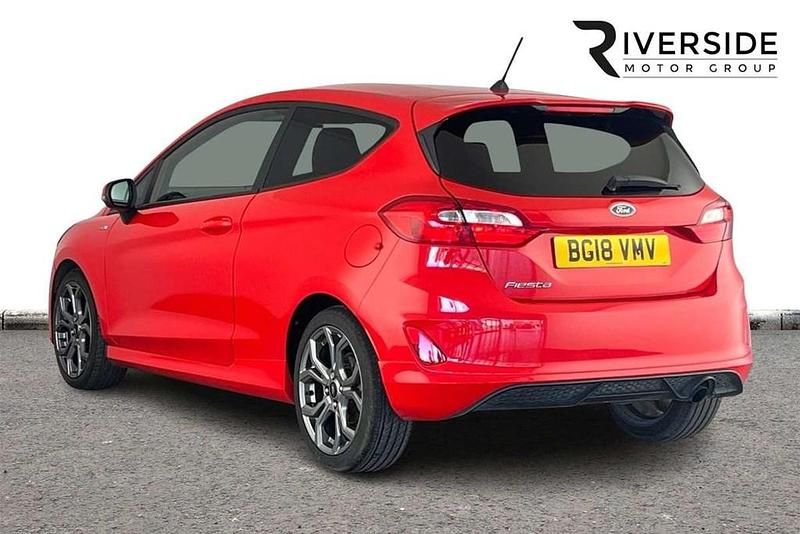 Used Ford Fiesta ST-Line 100 HP (73 kW) 2018 Red Hatchback
