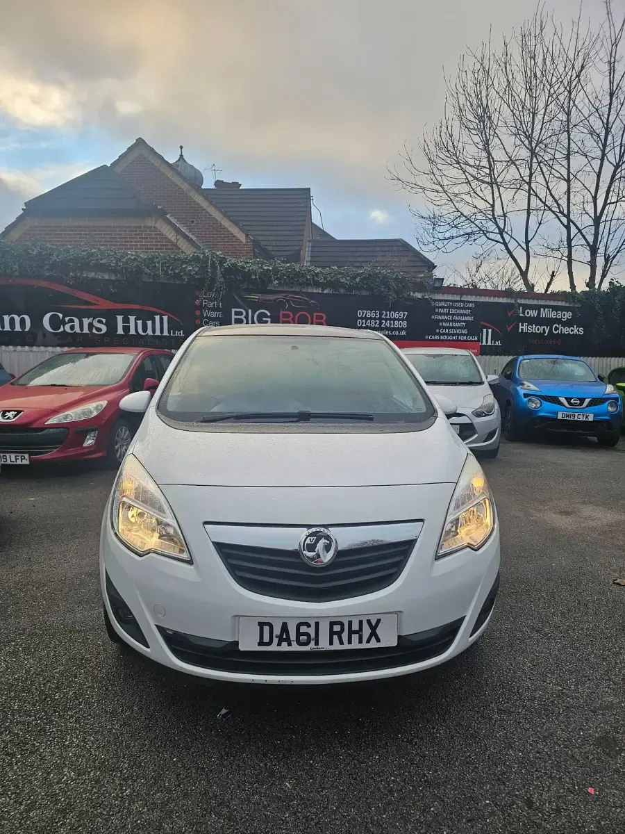 Second-hand Vauxhall Meriva Edition 2011 Alb Monovolum
