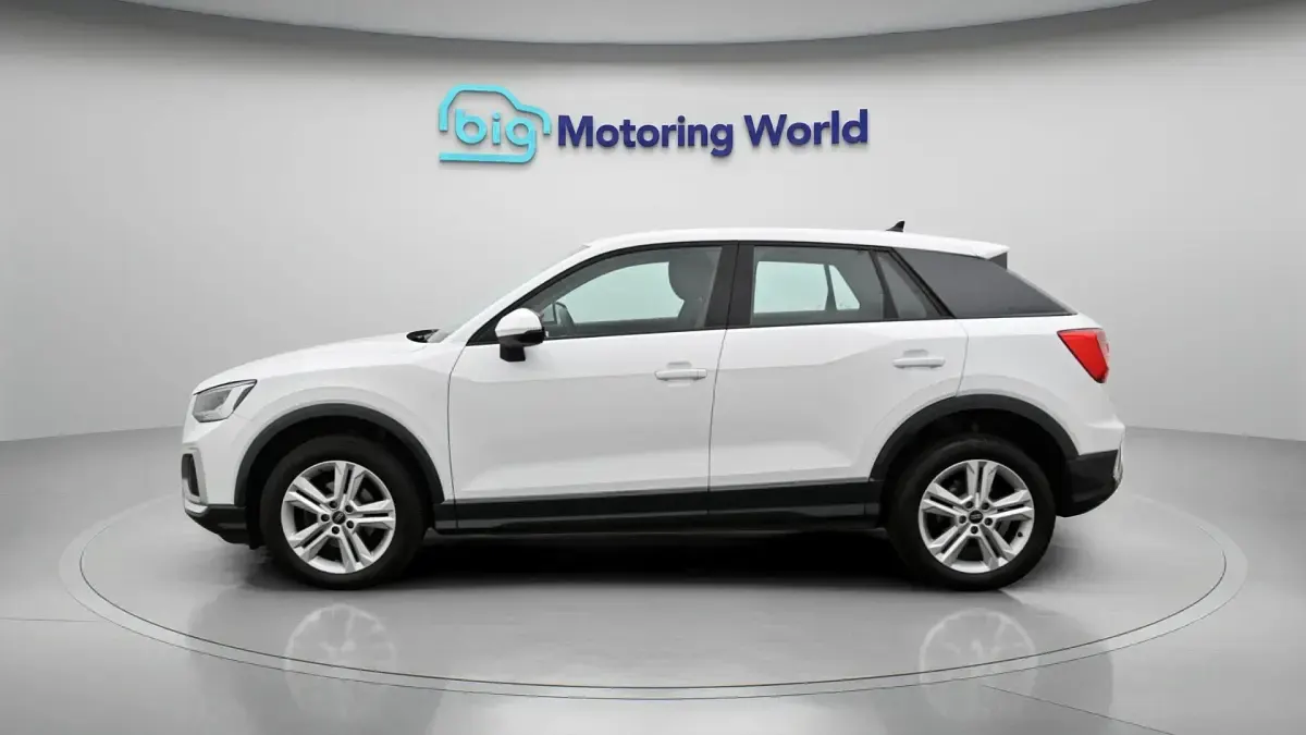 Used Audi Q2 Sport 110 HP (80 kW) 2023 White SUV