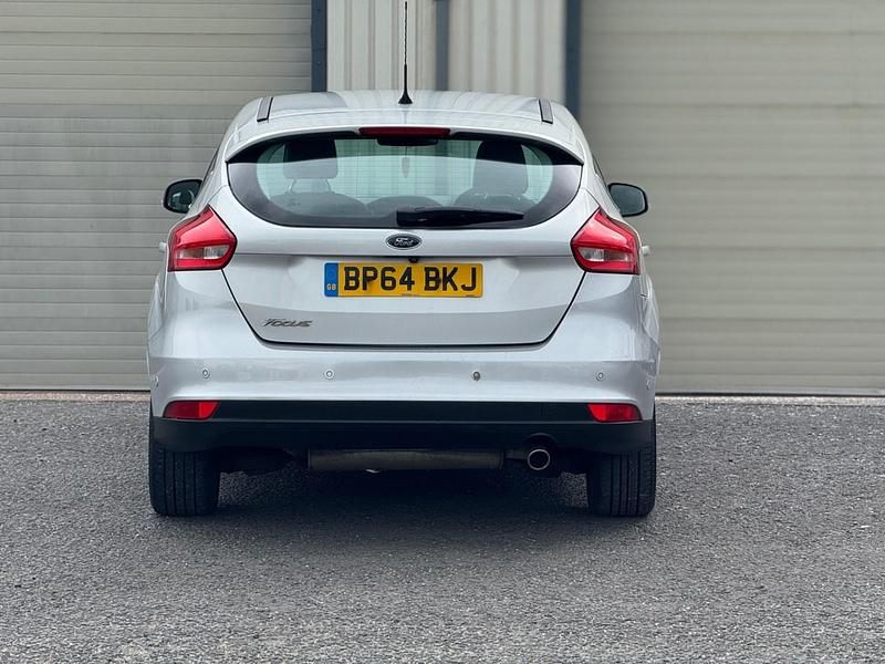 Używany Ford Focus Titanium 120 KM (88 kW) 2015 Srebrny Kombi