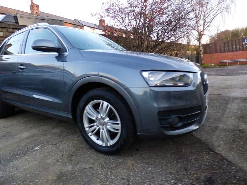 Usado Audi Q3 Comfort 177 HP (130 kW) 2014 Cinzento SUV