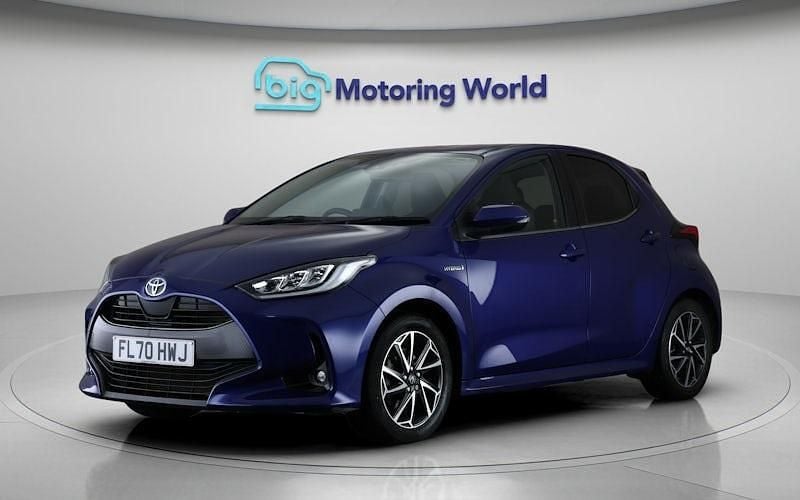 Used Toyota Yaris Hybrid Design 116 HP (85 kW) 2025 Hatchback