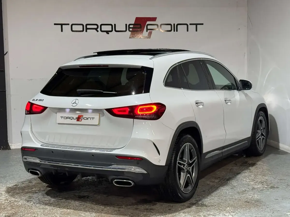 Used Mercedes GLA180 AMG Line Premium Plus 136 HP (100 kW) 2021 White SUV
