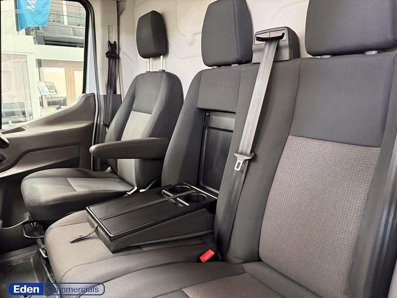 Usado Ford Transit S 130 HP (95 kW) 2023 Branco