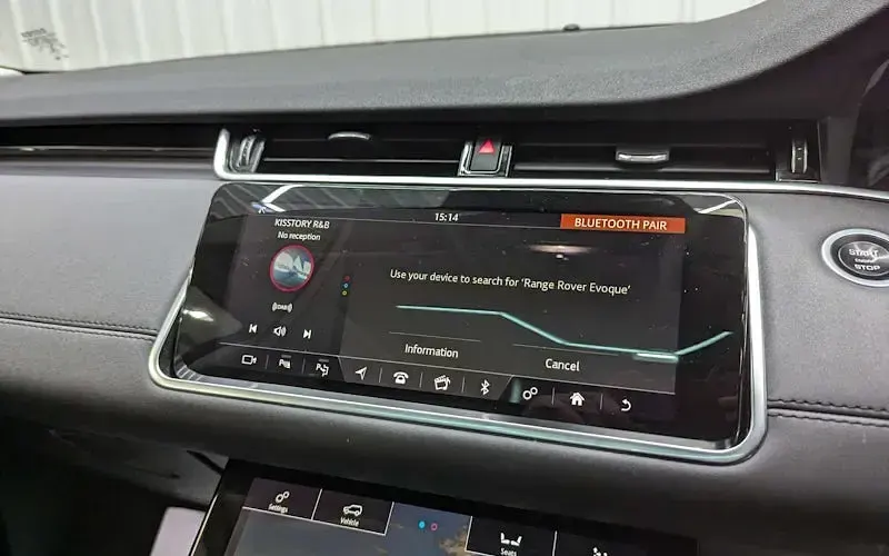 Used Land Rover Range Rover evoque SE 152 HP (111 kW) 2020 Hatchback