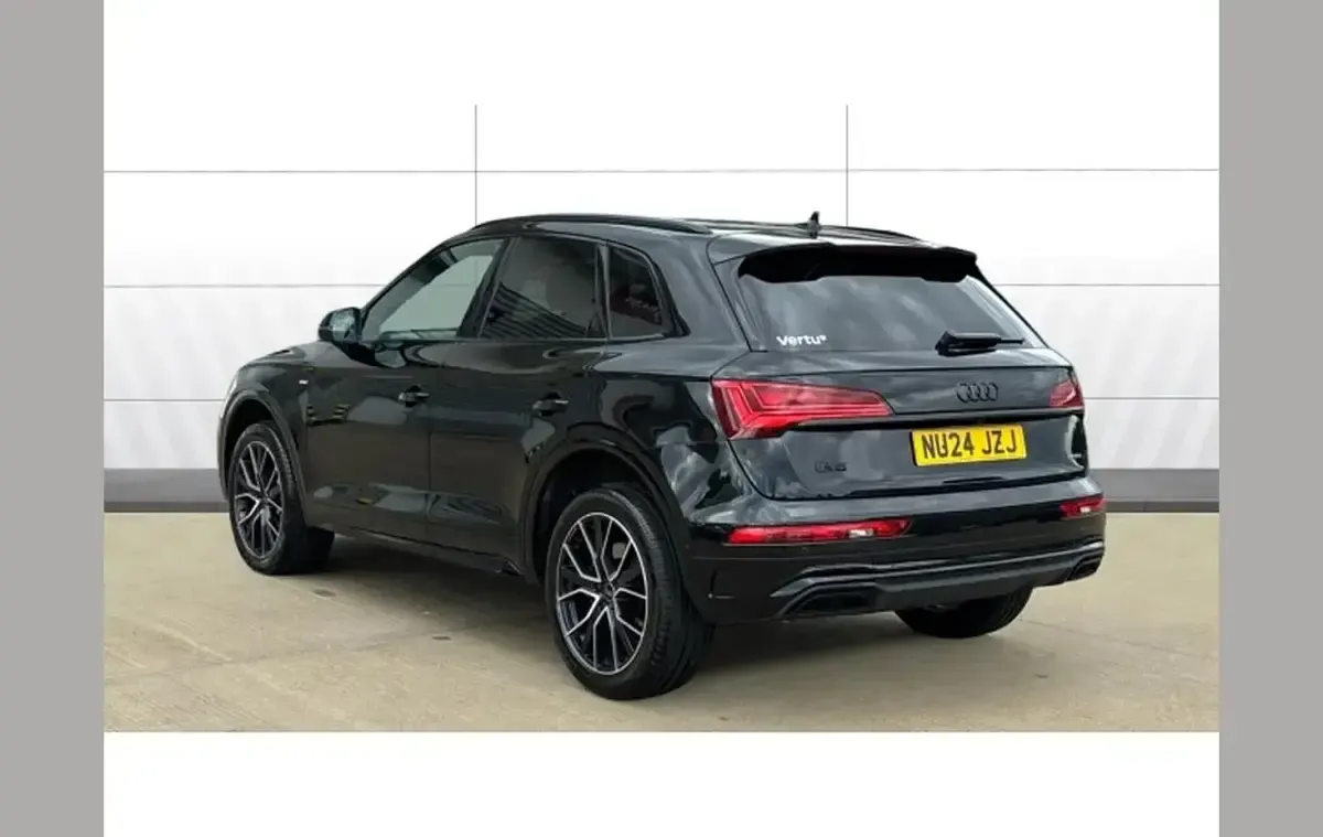 Used Audi Q5 Black Edition 265 HP (194 kW) 2024 Black SUV