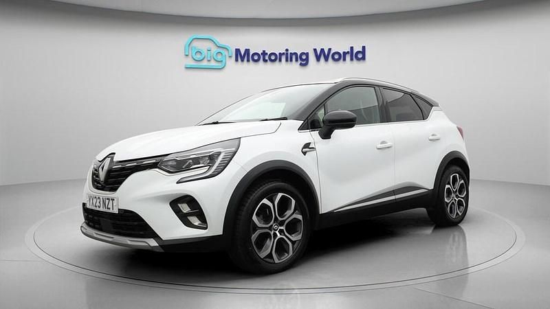 Used Renault Captur Techno 90 HP (66 kW) 2023 White SUV