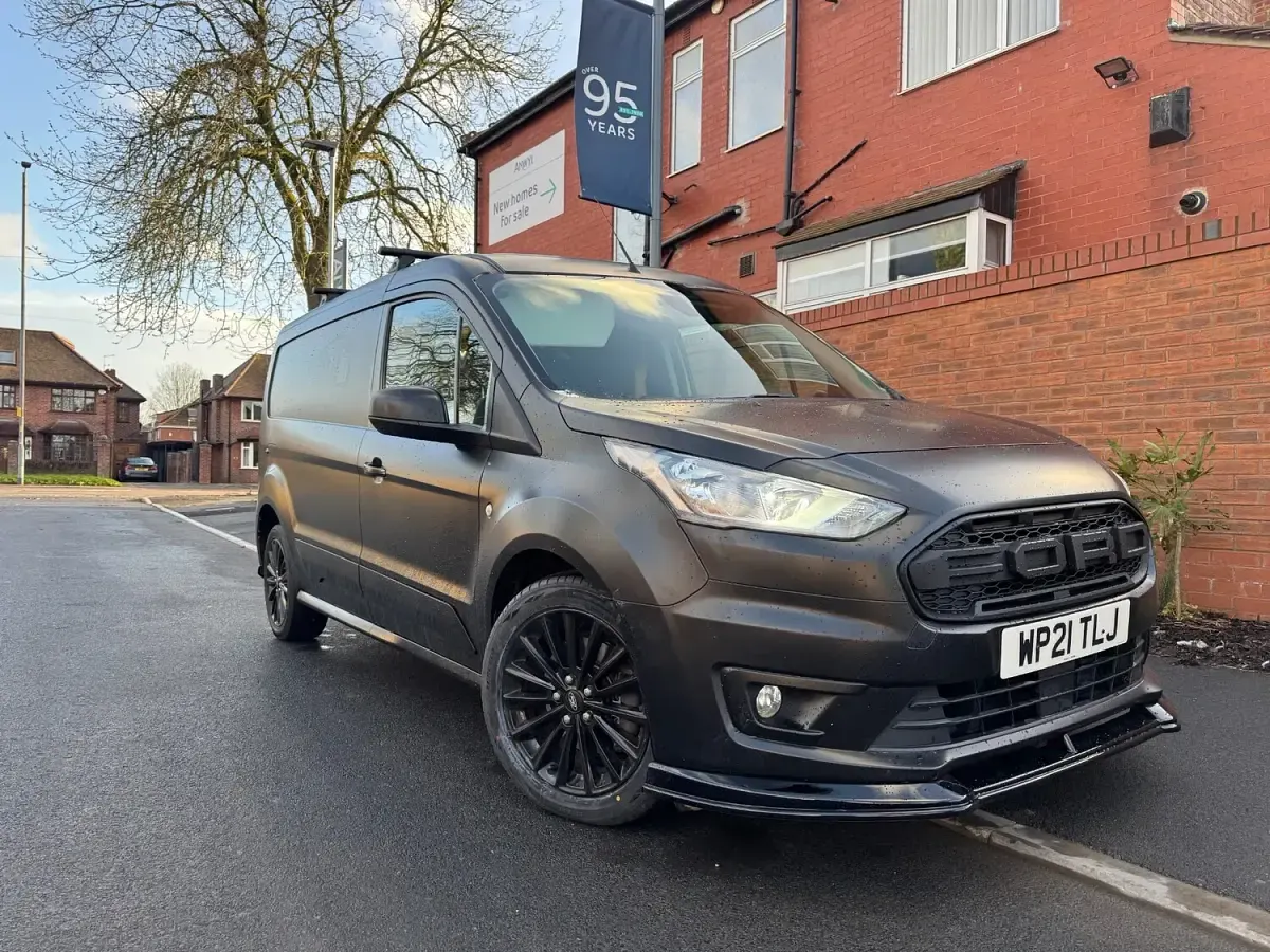 Used Ford Transit Connect Limited 120 HP (88 kW) 2021 White MPV