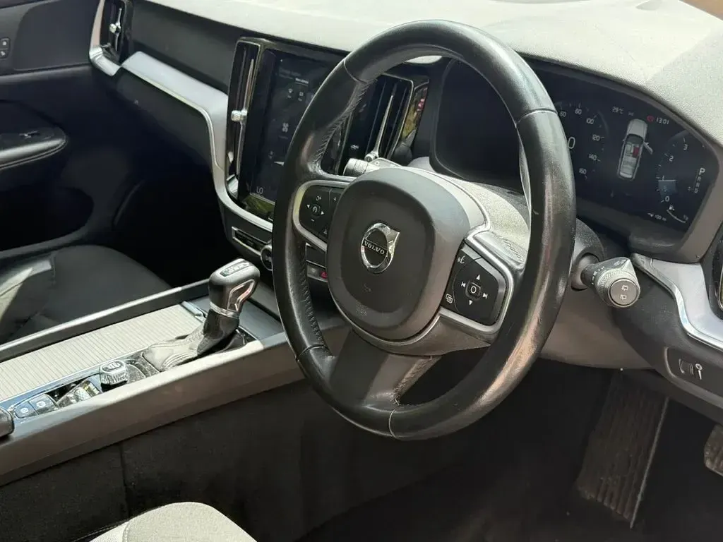 Used Volvo V60 Momentum 2018 Grey Estate