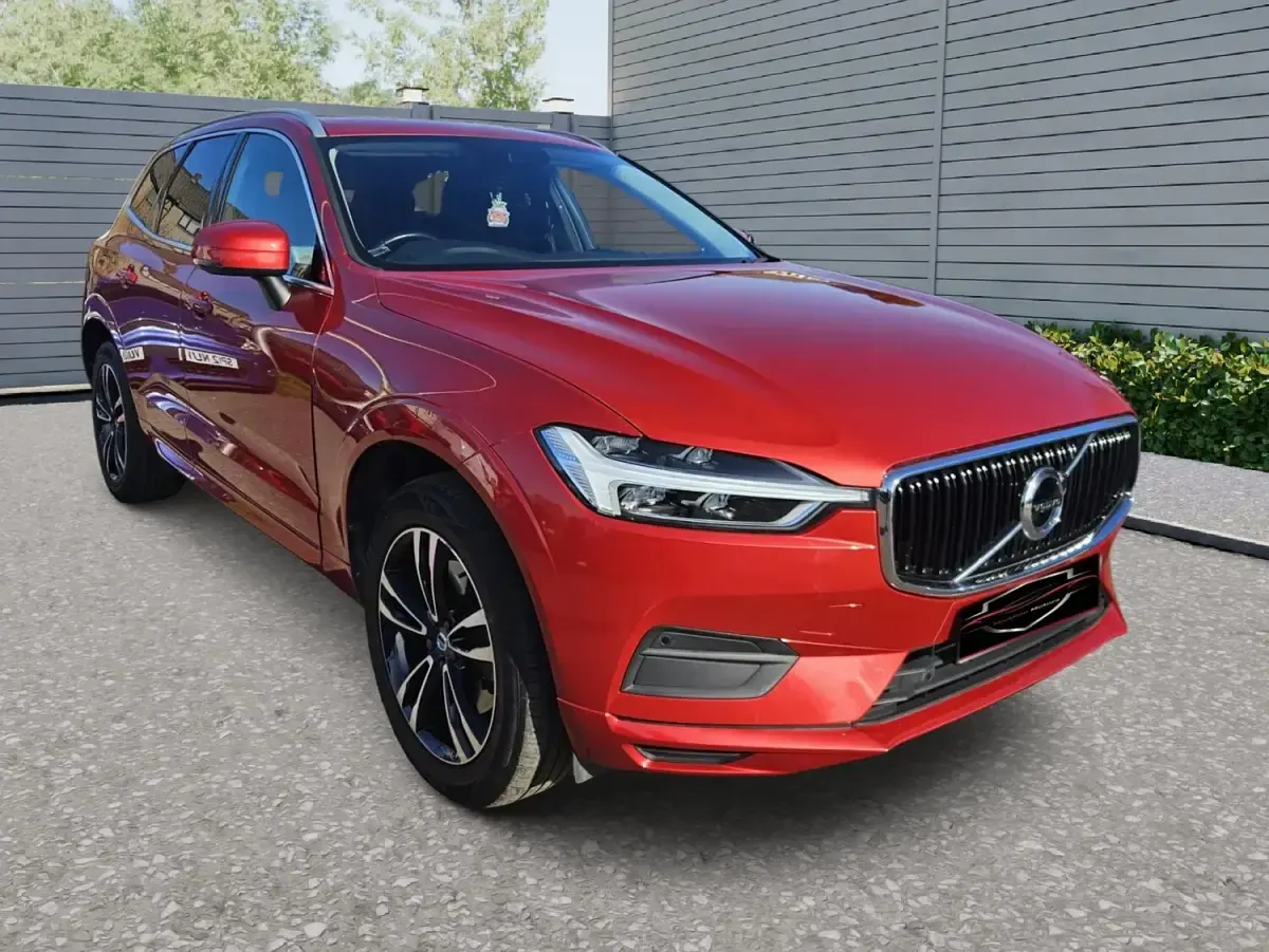 Used Volvo XC60 190 HP (139 kW) 2020 Red SUV