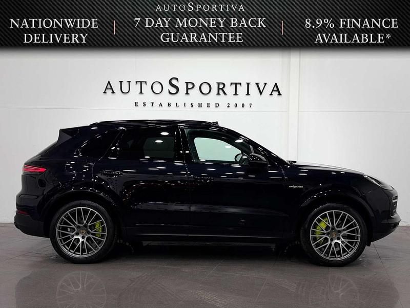 Used Porsche Cayenne Platinum Edition 462 HP (339 kW) 2022 Black SUV