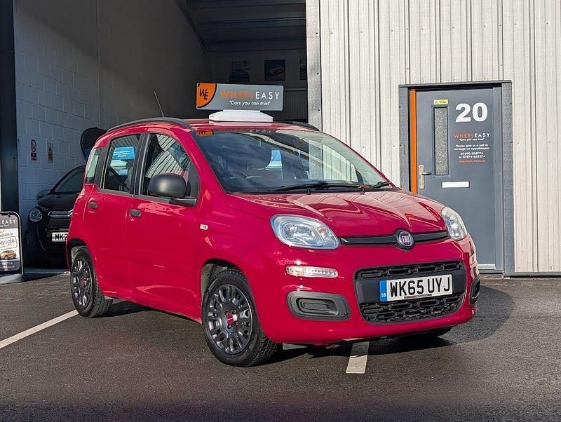 Used Fiat Panda Easy 69 HP (50 kW) 2015 Red Hatchback