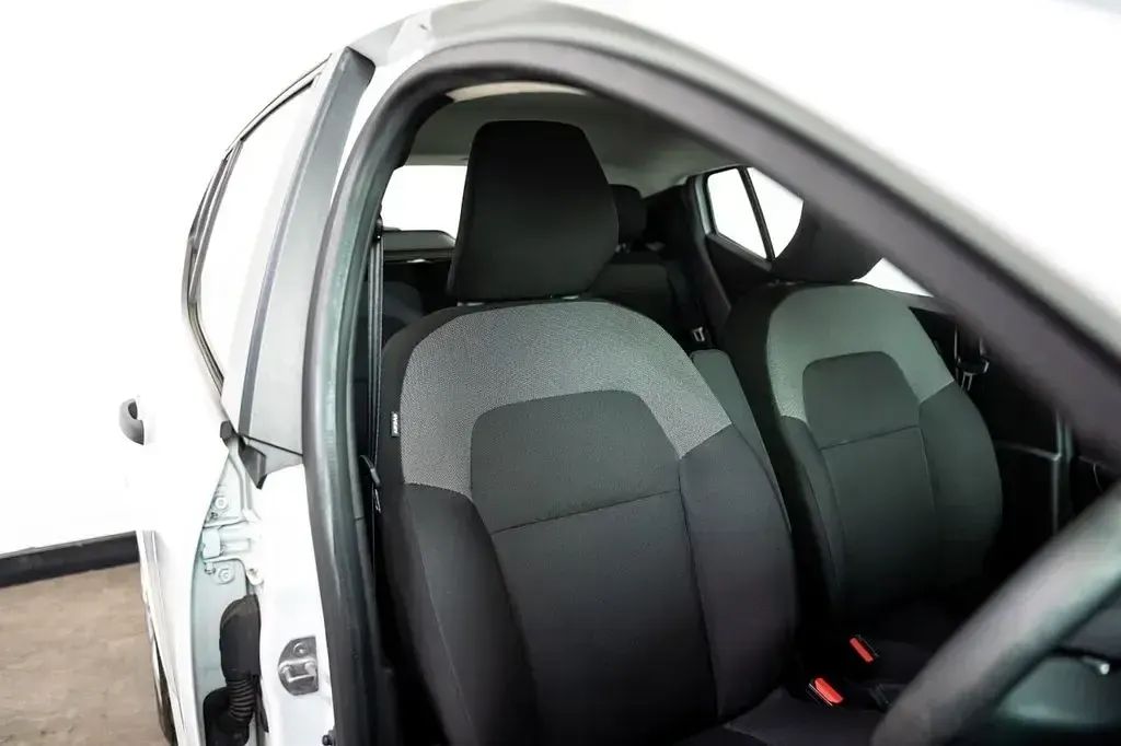 Used Dacia Sandero Essentiel 65 HP (47 kW) 2021 White Hatchback