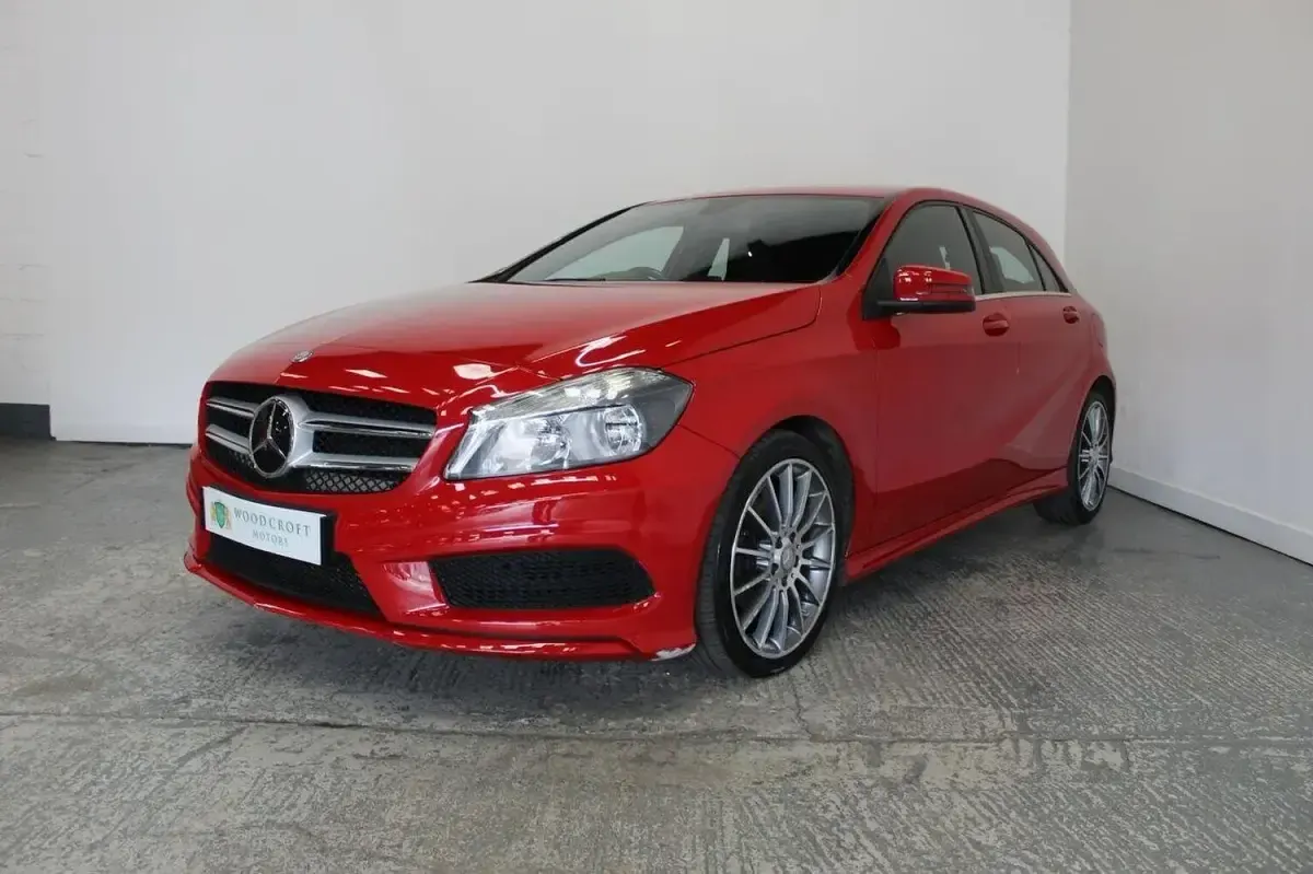 Used Mercedes A180 AMG 109 HP (80 kW) 2015 Red Hatchback