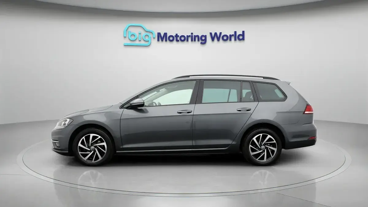 Used VW Golf VII Match 114 HP (83 kW) 2019