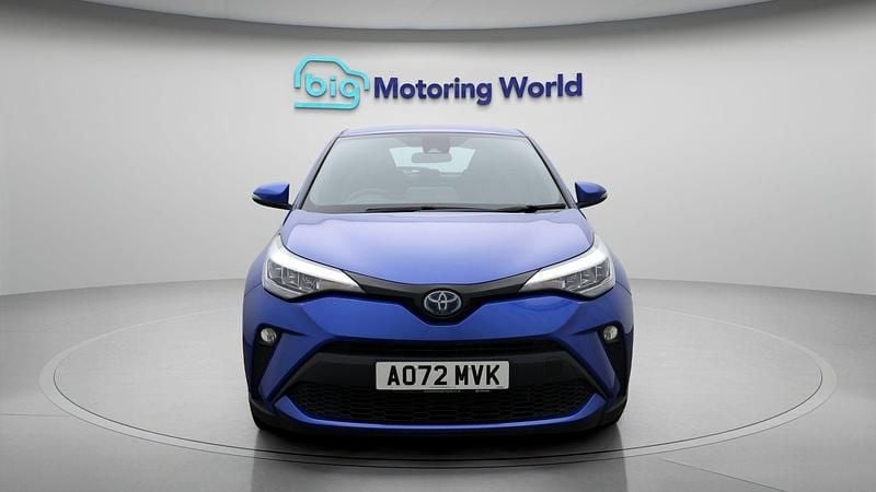 Used Toyota C-HR 122 HP (89 kW) 2023 Blue SUV