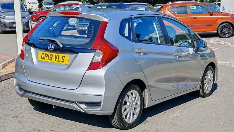 Used Honda Jazz SE 102 HP (75 kW) 2019 Silver Hatchback