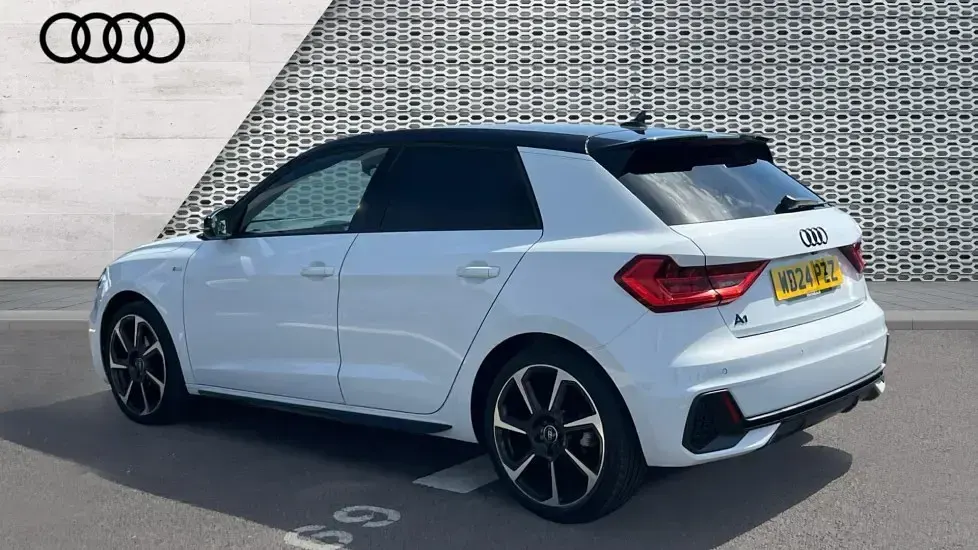 Used Audi A1 Black Edition 150 HP (110 kW) 2024 White SUV