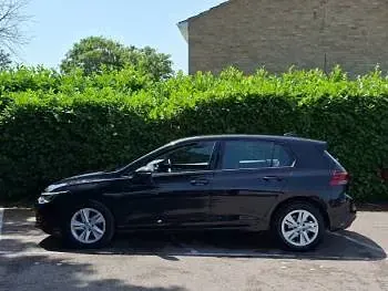 Used VW Golf VIII Life 130 HP (95 kW) 2023 Black Hatchback