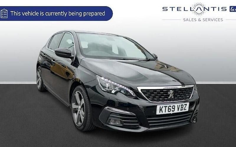 Used Peugeot 308 GT-line 131 HP (96 kW) 2020 Hatchback