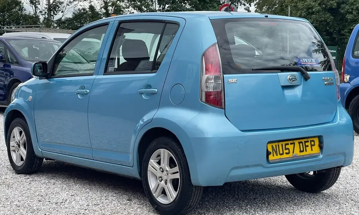 Used Daihatsu Sirion 69 HP (50 kW) 2007 Blue Hatchback