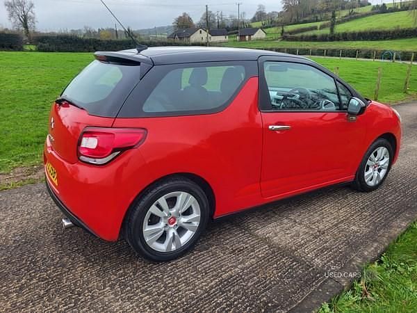 Used Citroën DS3 2010 Red Hatchback