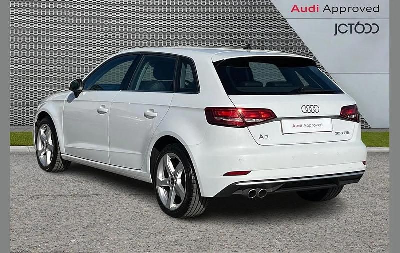 Used Audi A3 Sport 147 HP (108 kW) 2018 White Sedan