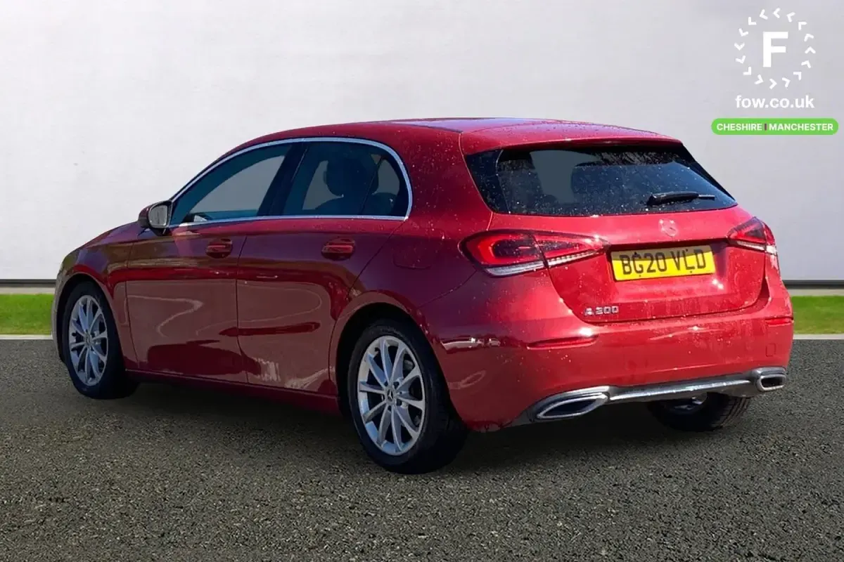 Usado Mercedes A200 163 CV (119 kW) 2020 Rojo Utilitario