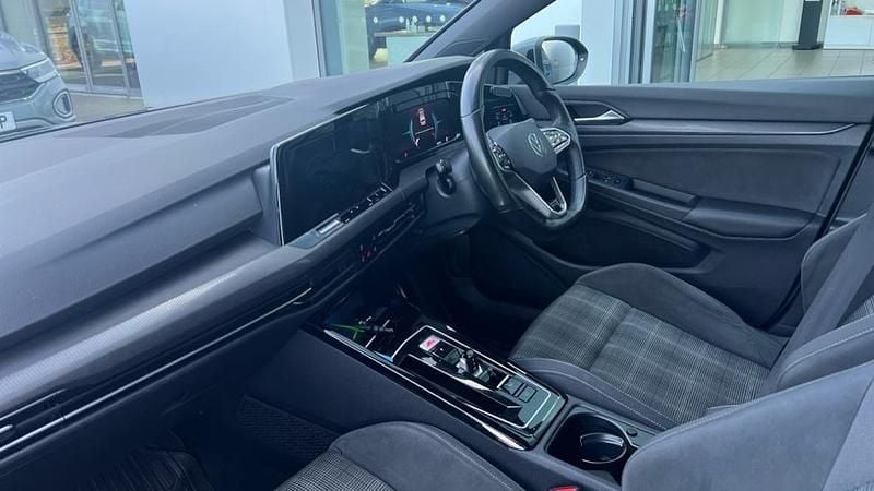 Used VW Golf VIII GTD 200 HP (147 kW) 2024 Moonstone grey Hatchback