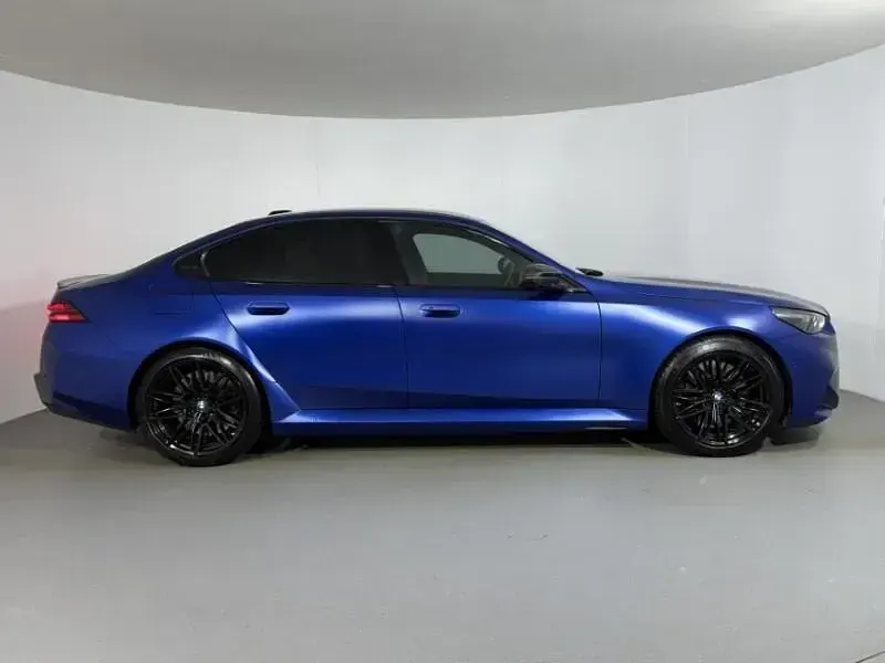 Used BMW M5 Comfort Edition 727 HP (534 kW) 2024 Blue Sedan